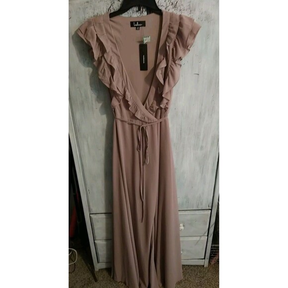 Lulus Dresses & Skirts - Lulu's Ruffled  V-neck Ruffled Sleeve Maxi Dress Medium Pink Nwt Boho Feminine